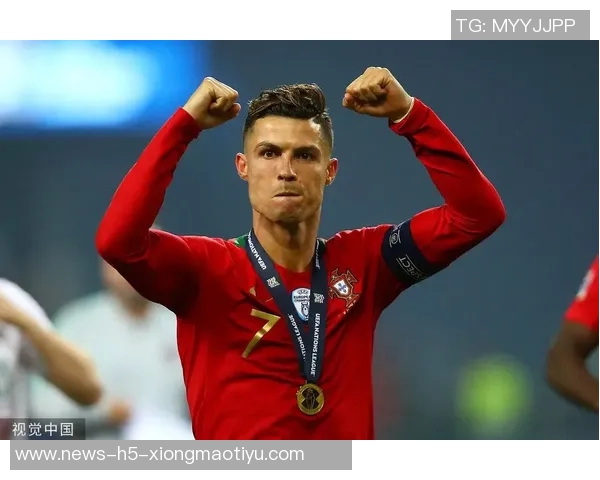 塞梅多传中C罗错失良机做出遗憾手势只差一点就能进球 塞梅多传中C罗错失良机做出遗憾手势只差一点就能进球